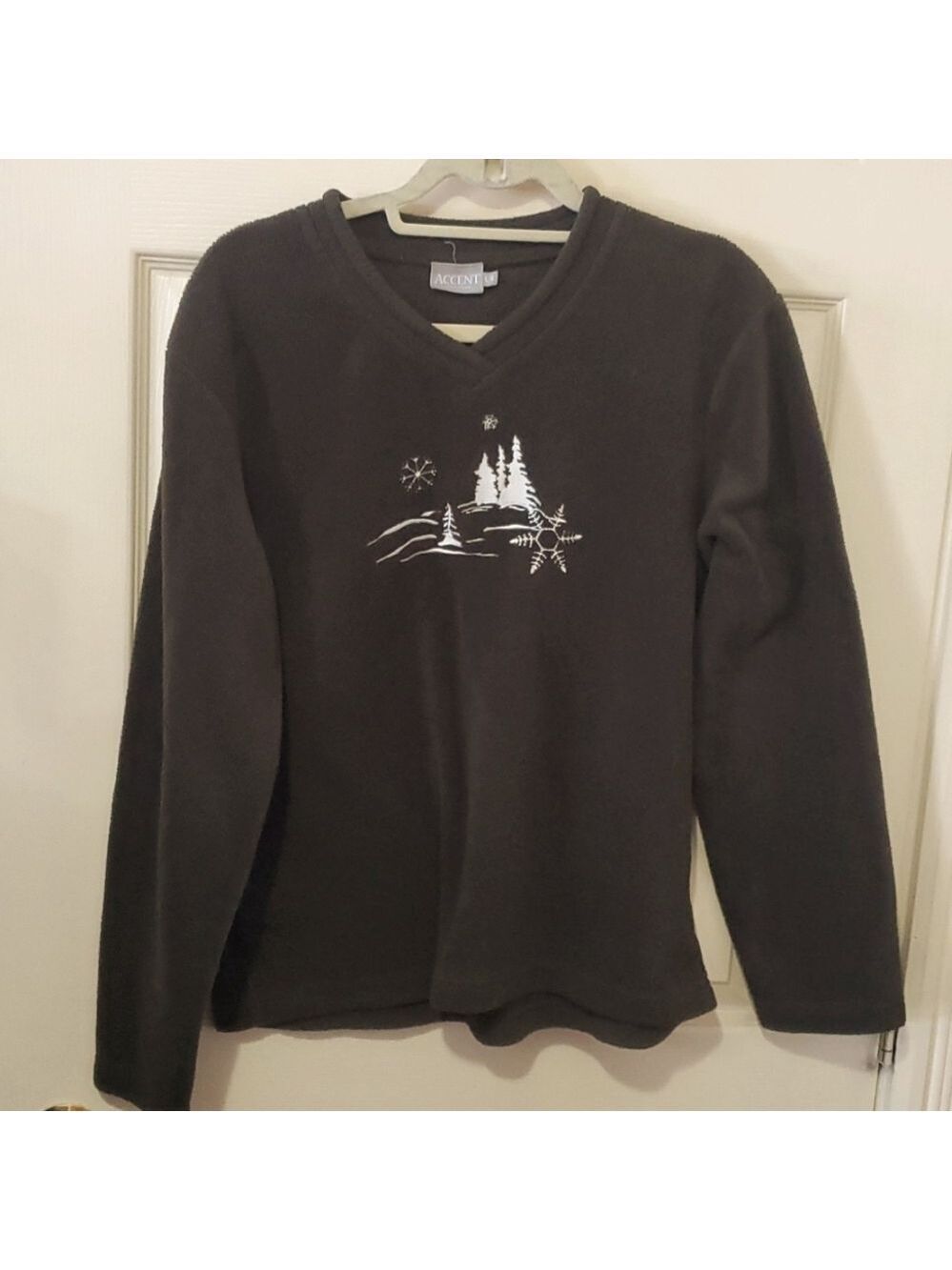 Ladies fleece sweater size large (4/20)